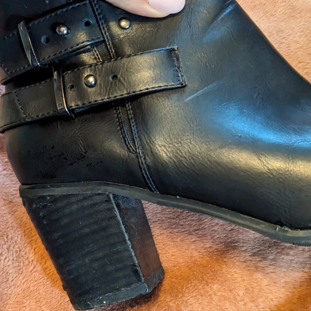 Torrid Double Buckle Heeled Bootie - Picture 4 of 4